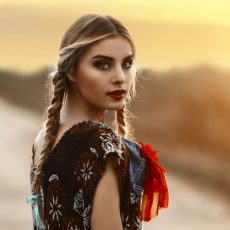 Top 5 Braided hairstyles to enhance your look prettier in the spring season